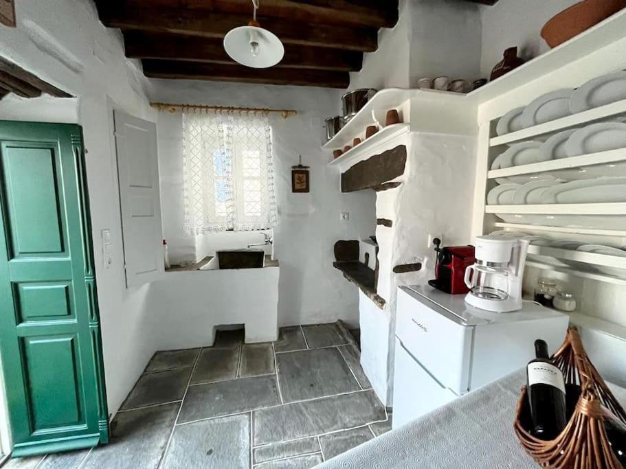 Fyrou- Serenity / Idyllic Traditional Experience Artemonas